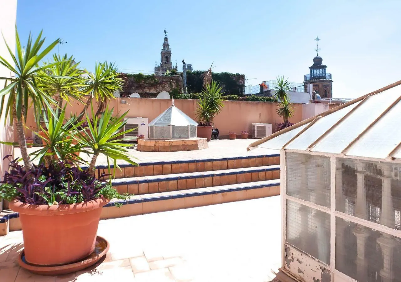 Pajaritos Palace by Valcambre Sevilla