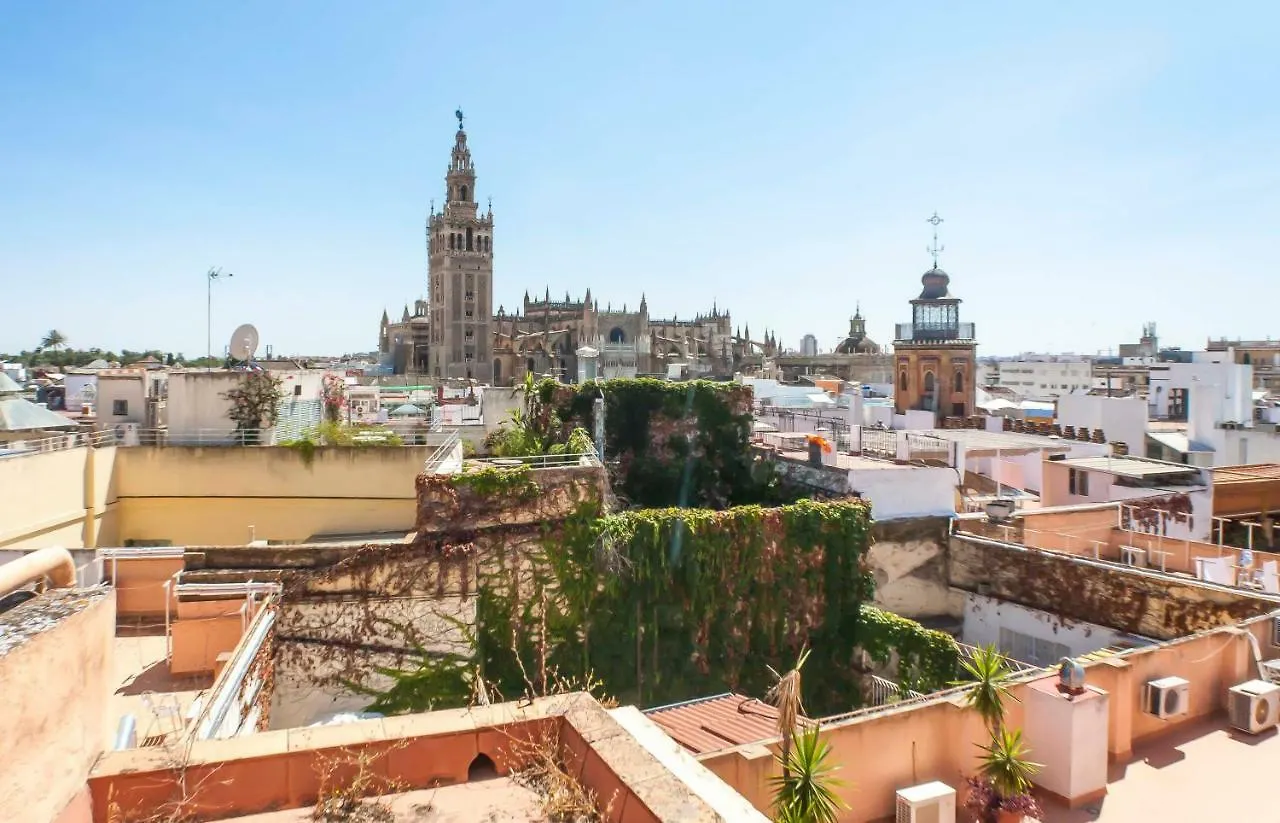 Pajaritos Palace by Valcambre Sevilla